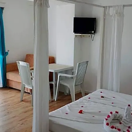 Cove Hotel 2*